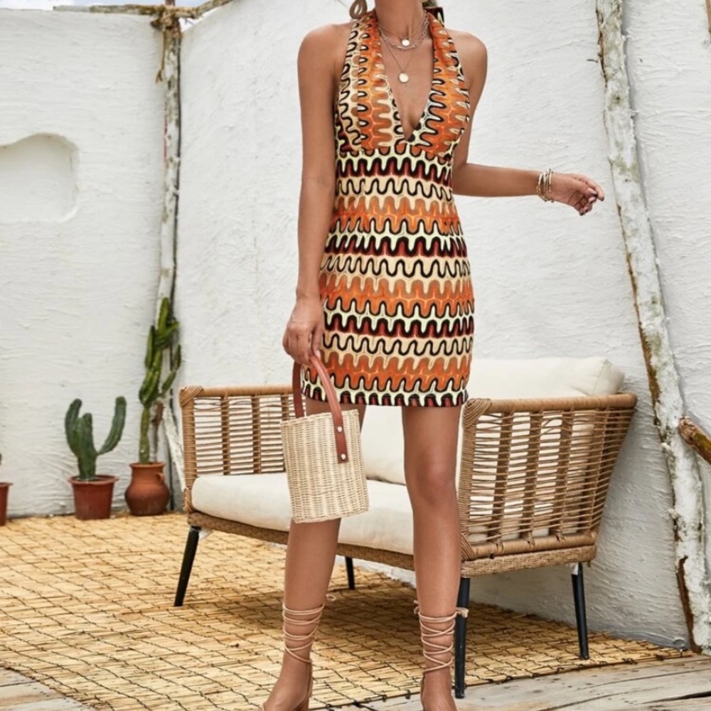 SHEIN - Plunging Halter Neck Geo Crochet Dress